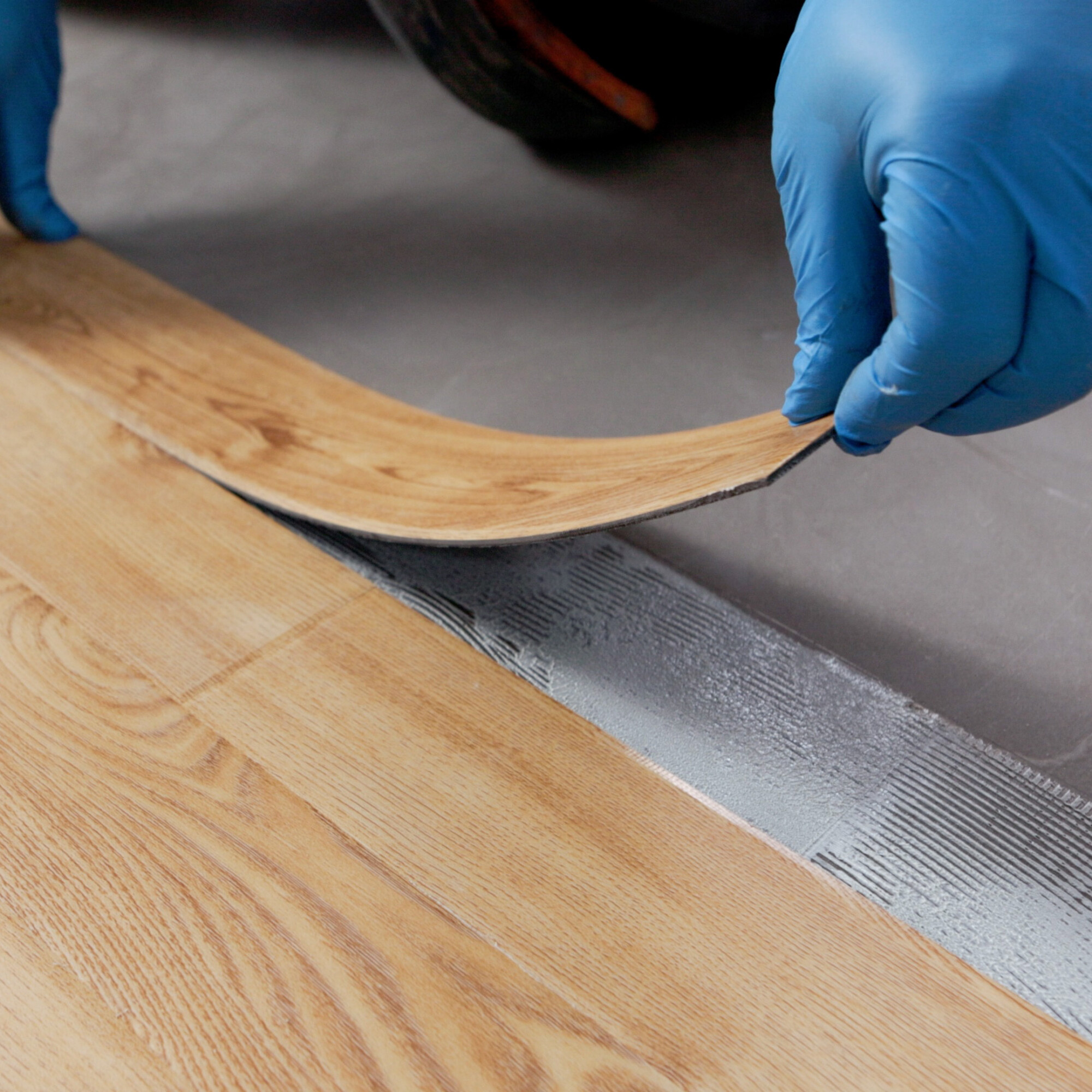 Dunlop Flooring Adhesive for LVT, Vinyl & Carpet Installation